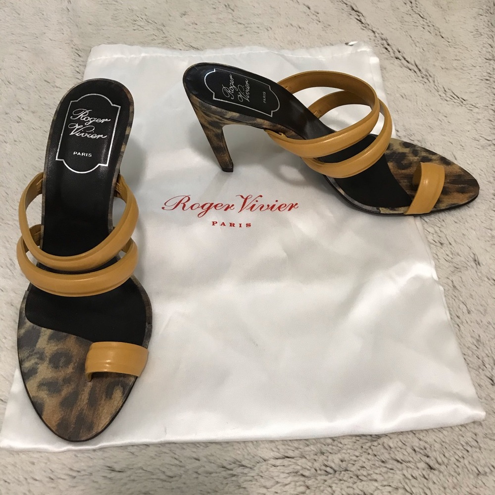 Beautiful Authentic Roger Vivier Heels - Picture 10 of 11